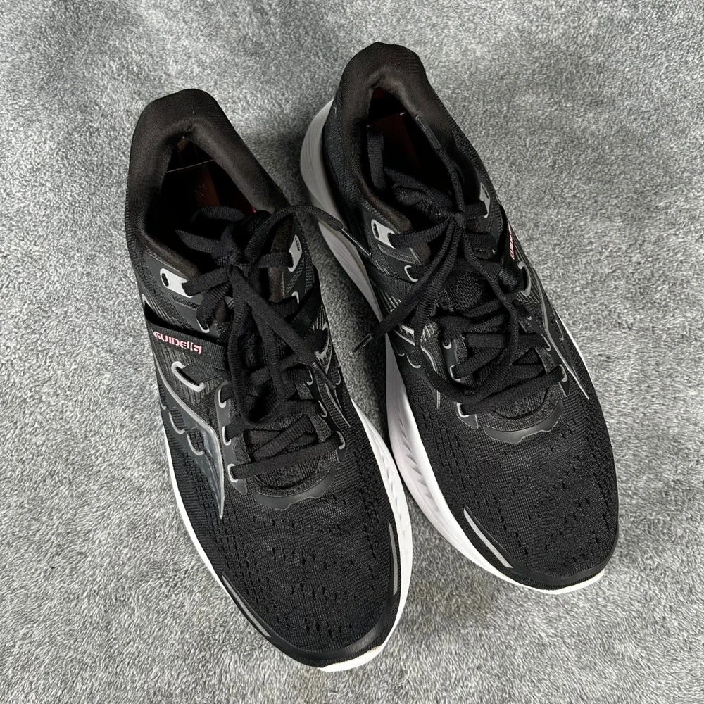 Saucony Guide 16 Running Shoes Womens 9.5 Black White S10810-05